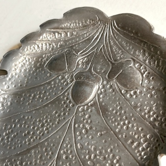 Titanium Leaf-Shaped Acorn Decorative Tray Antique Small Space Minimalist Decor - Picture 3 of 8